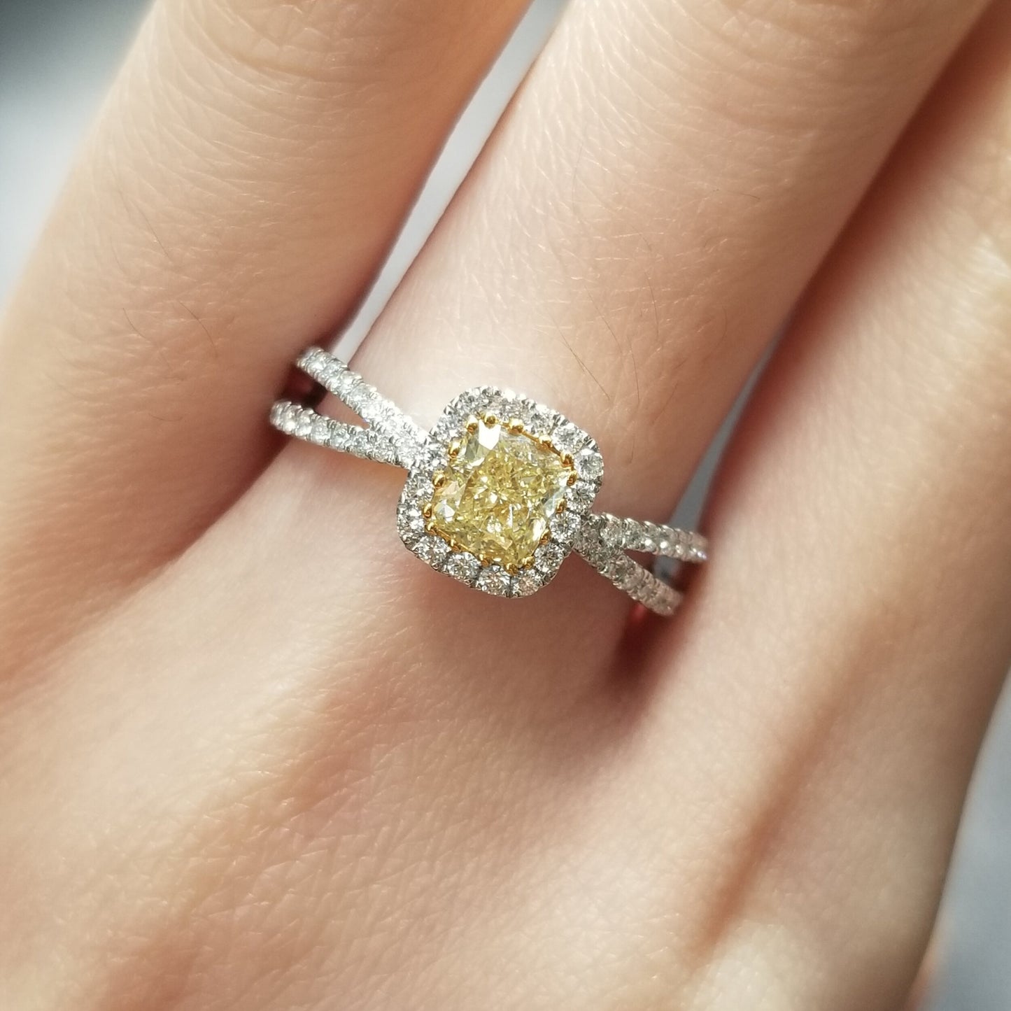 Yellow Diamond Ring with Split Band in 18K White Gold 0.74ct