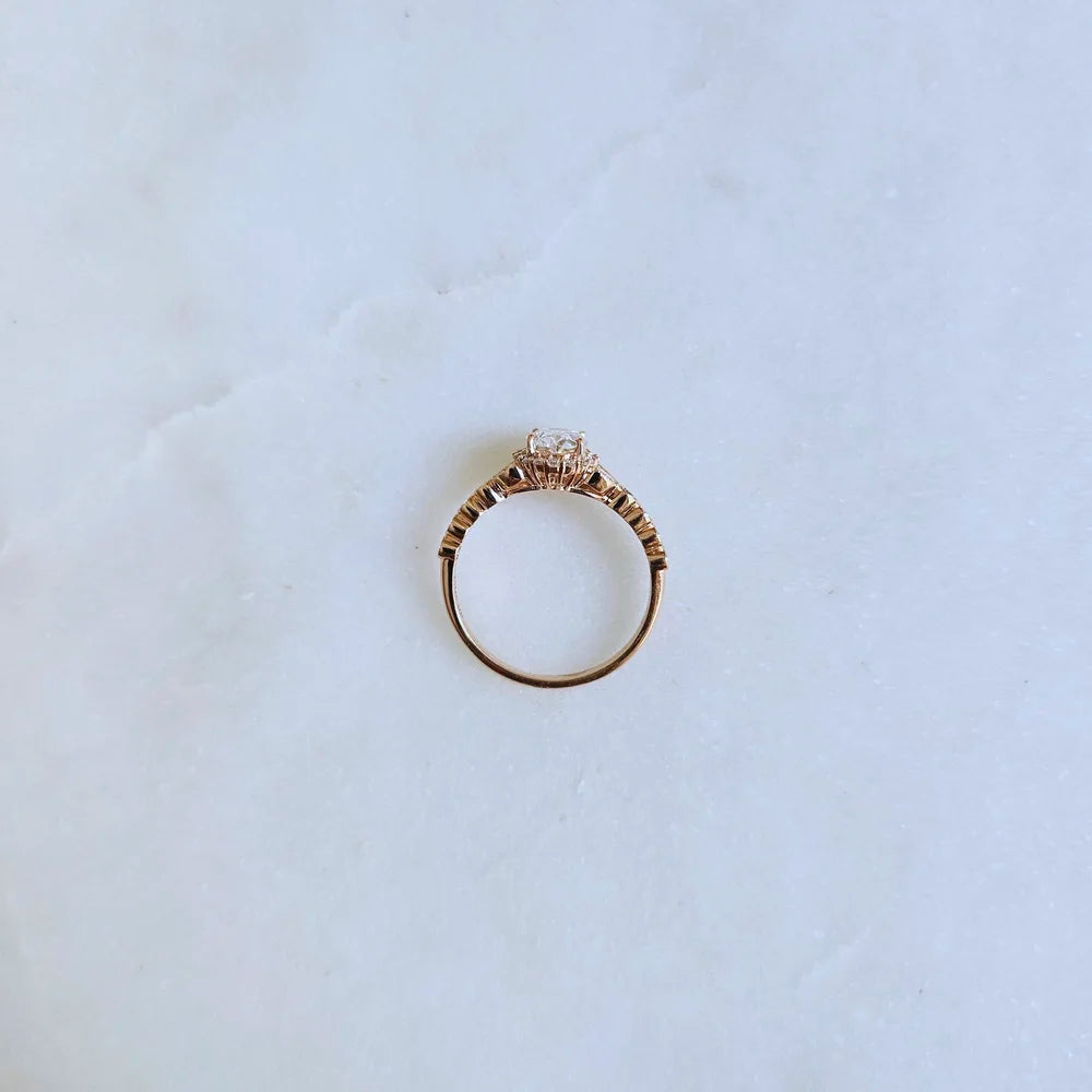 18K Aurora Flora Lab-grown Diamond Ring