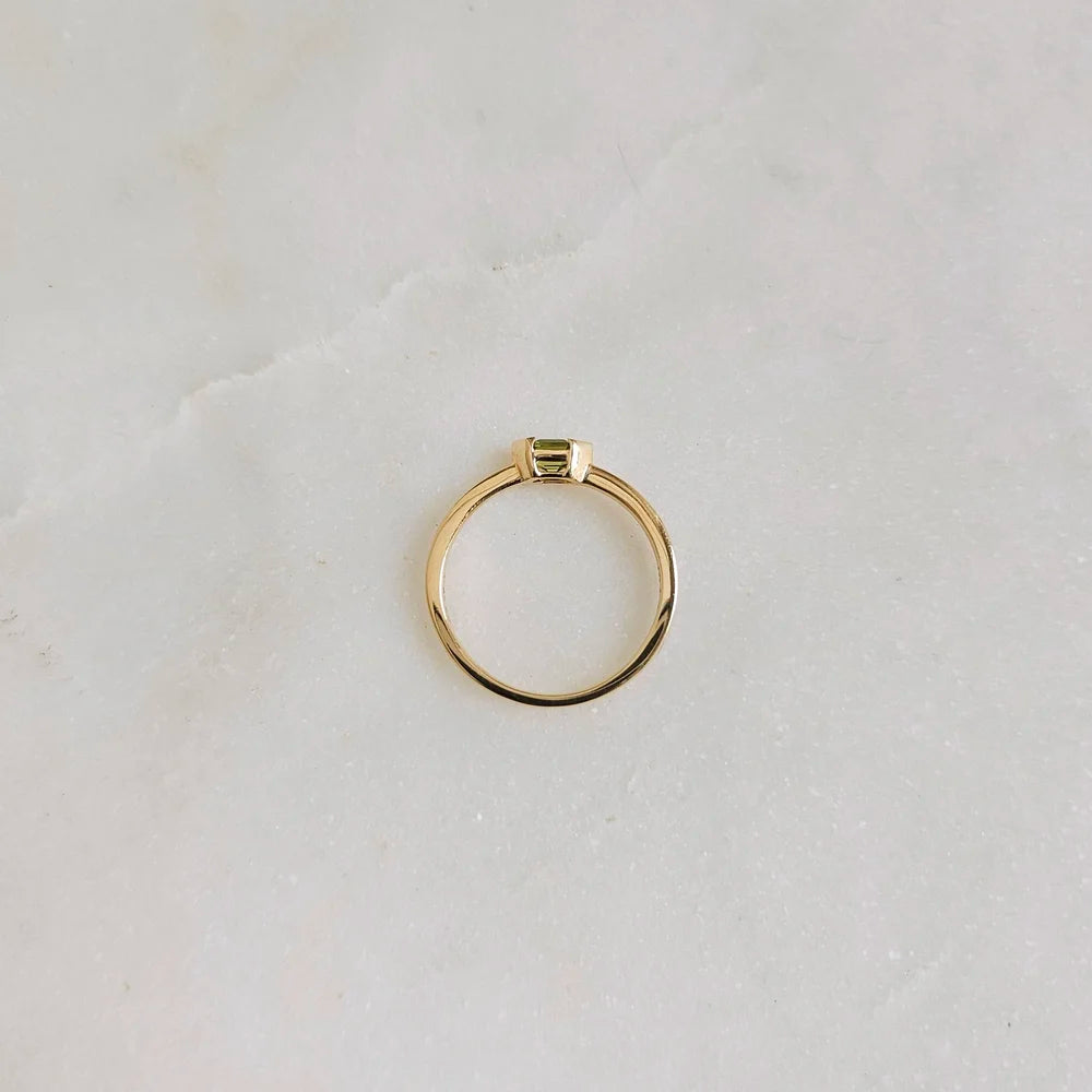 14K Hexagon Peridot Ring