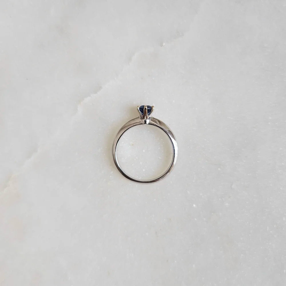 18K Sylas Royal Blue Sapphire Ring