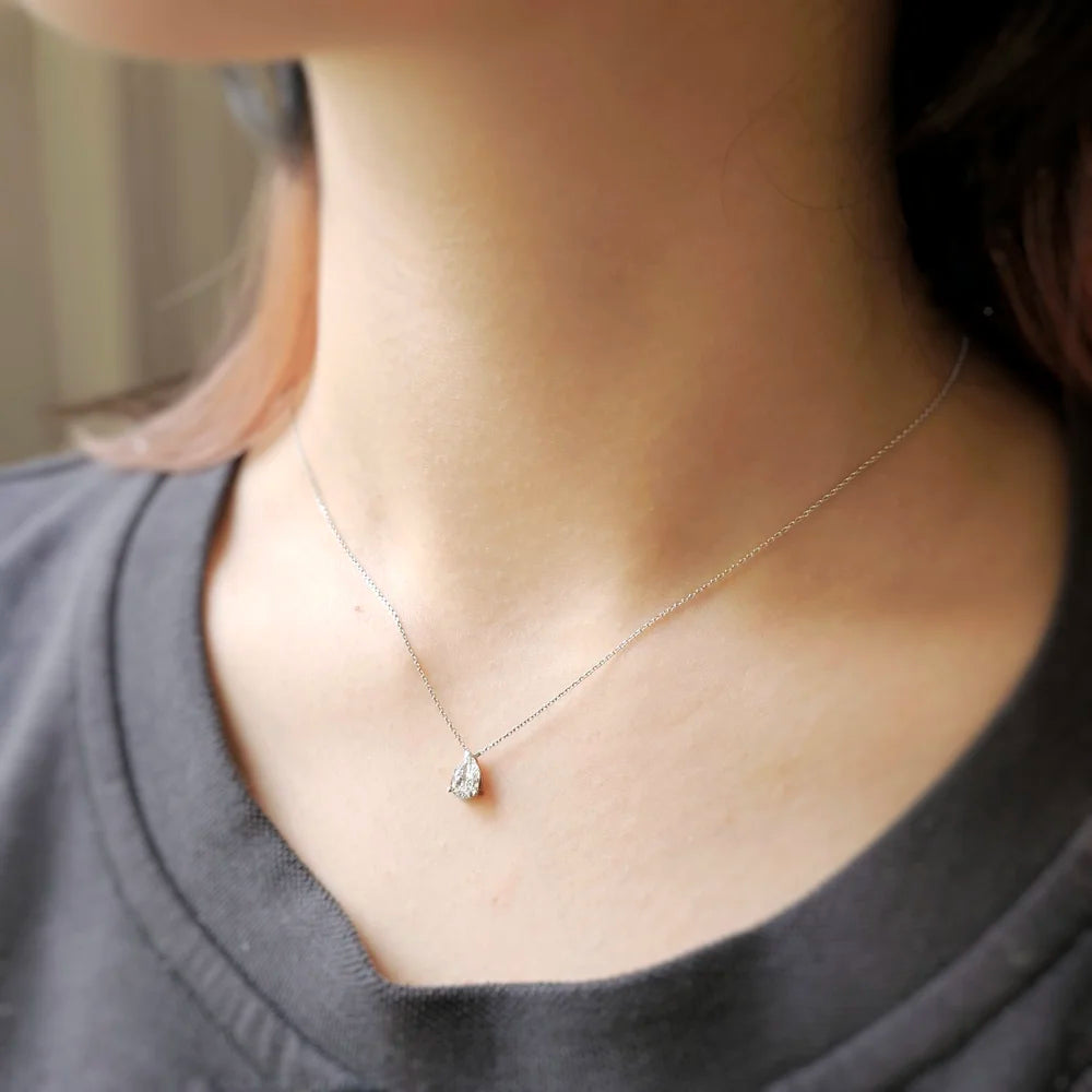 18K Pear Lab-grown Diamond Necklace