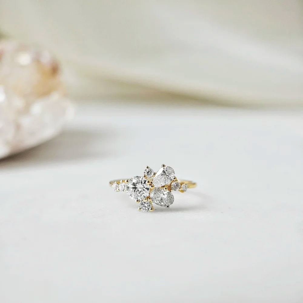18K Aviva Lab-grown Diamond Ring