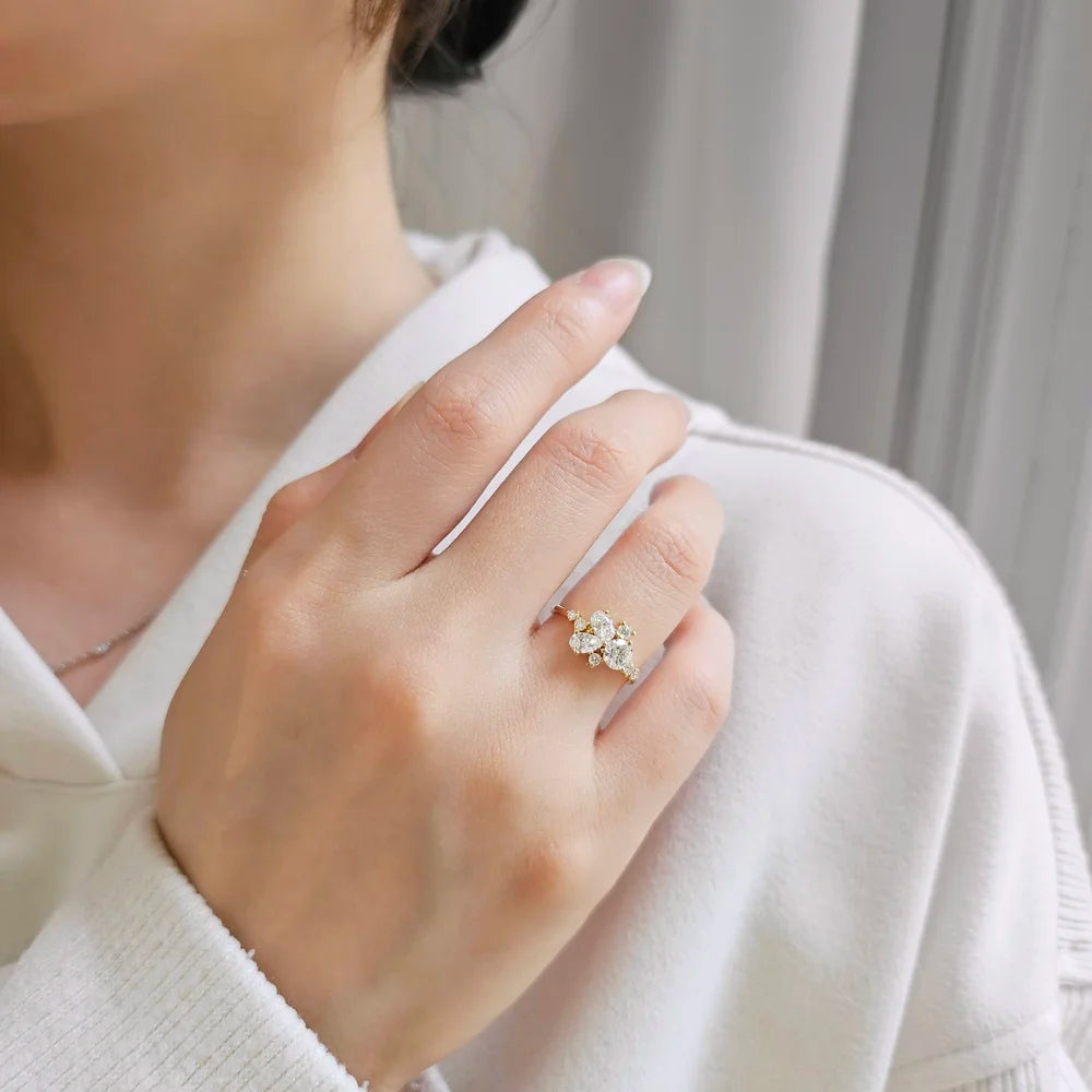 18K Aviva Lab-grown Diamond Ring