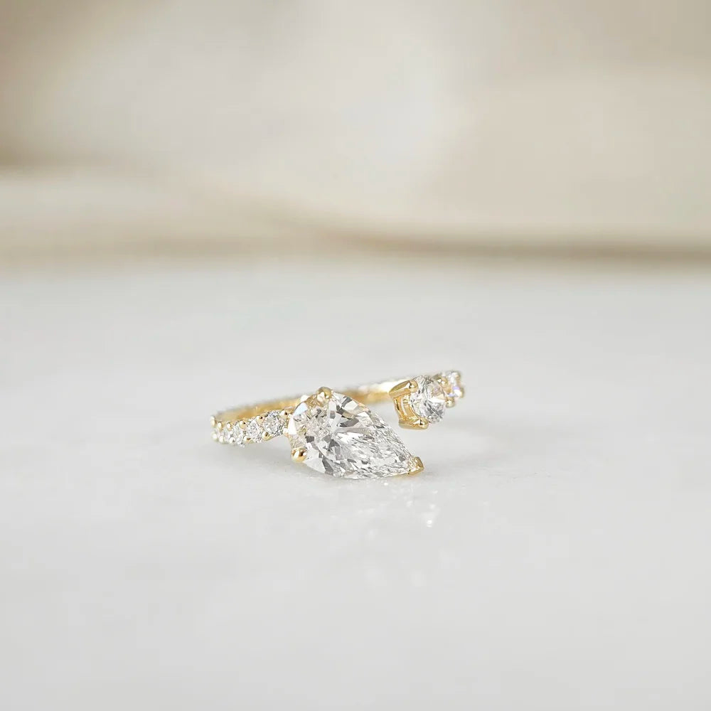 18K Clementine Lab-grown Diamond Ring