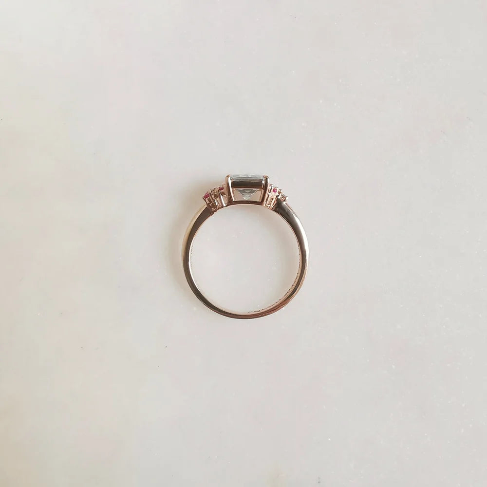 18K Cielo Aquamarine Ring