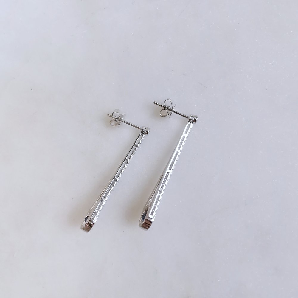 18K Celeste Sapphire Dangling Earring
