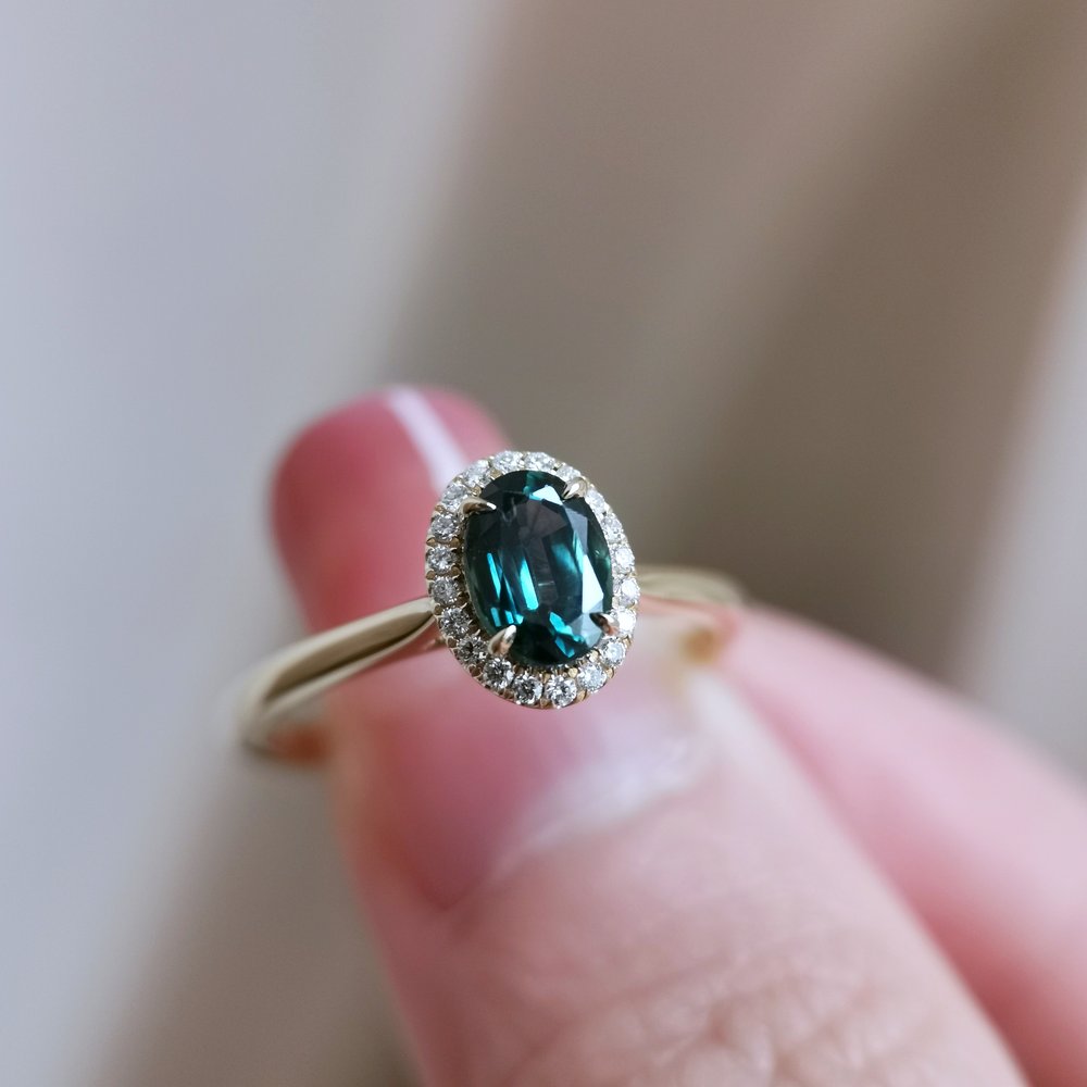 18K Emilia Green Sapphire Ring
