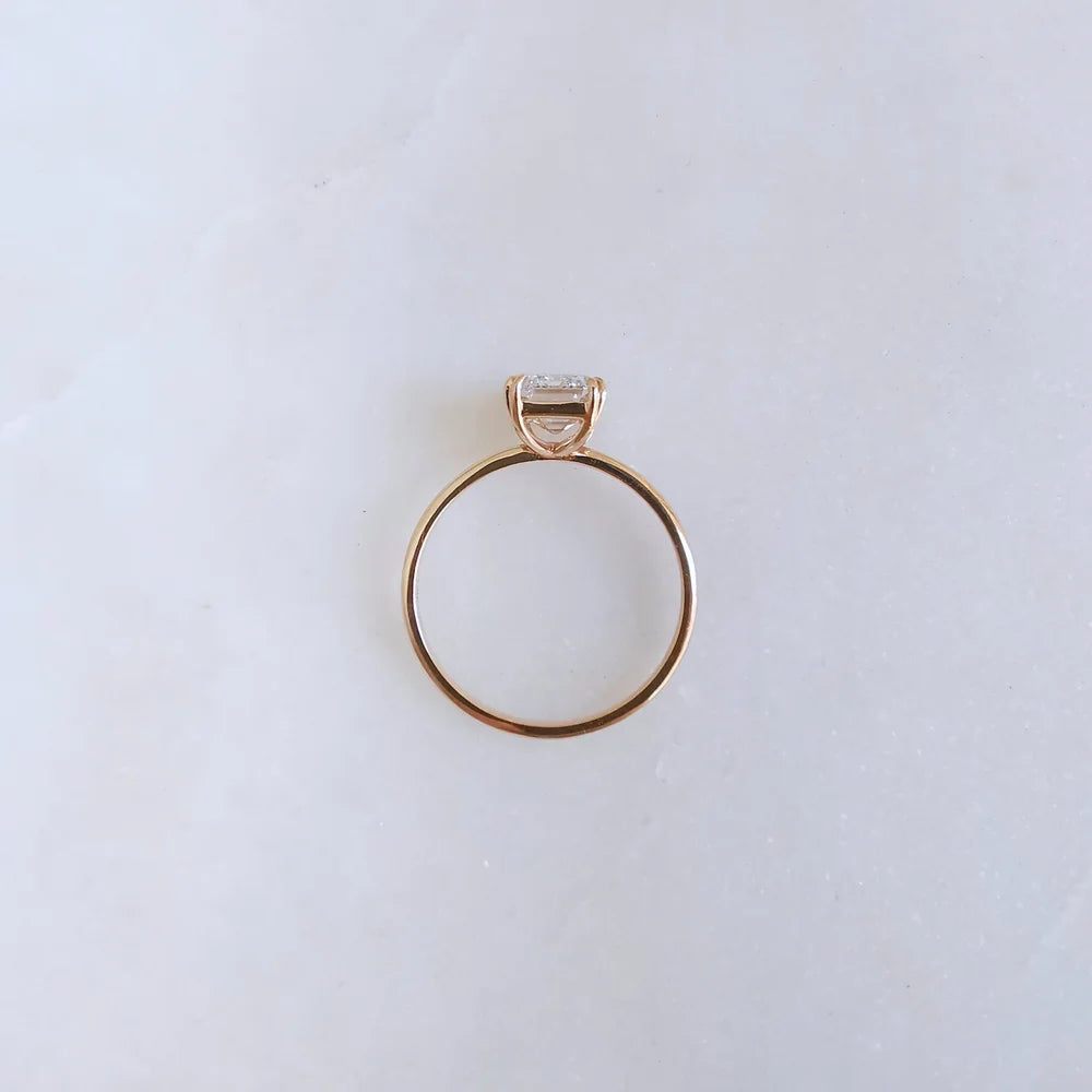 18K Emearld Cut Lab-grown Diamond Ring