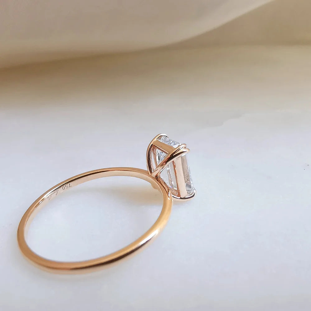 18K Emearld Cut Lab-grown Diamond Ring