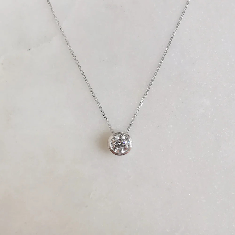 18K Bezel Setting Round Lab-grown Diamond Necklace