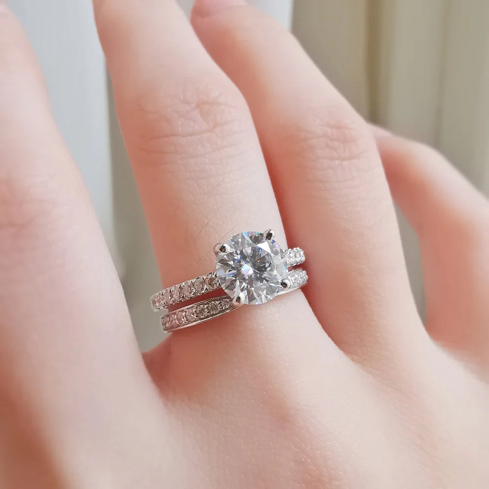 18K Angel’s Cradle Solitaire Moissanite Ring