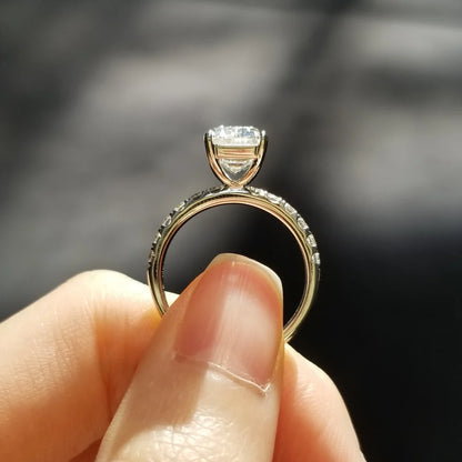18K Fable Emerald Moissanite Ring