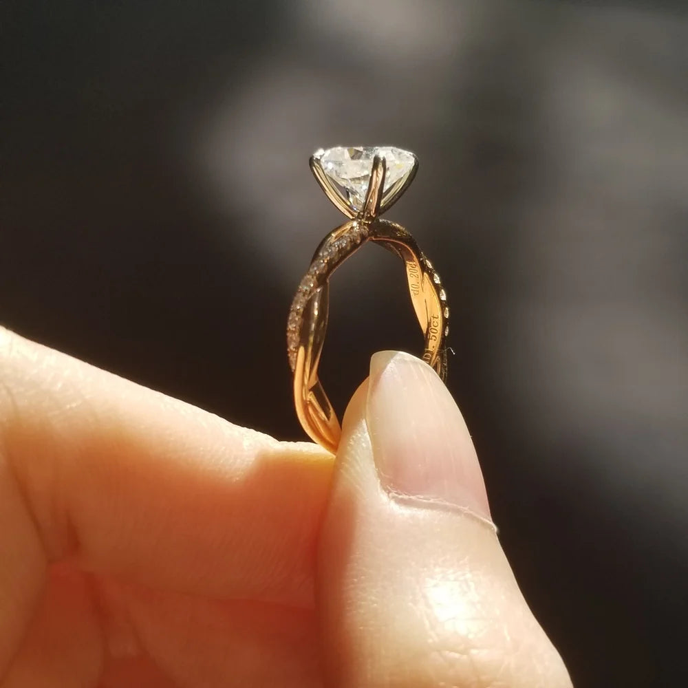 18K Crossover Oval Moissanite Ring