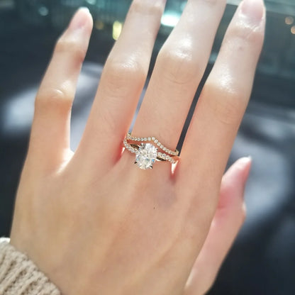 18K Crossover Oval Moissanite Ring