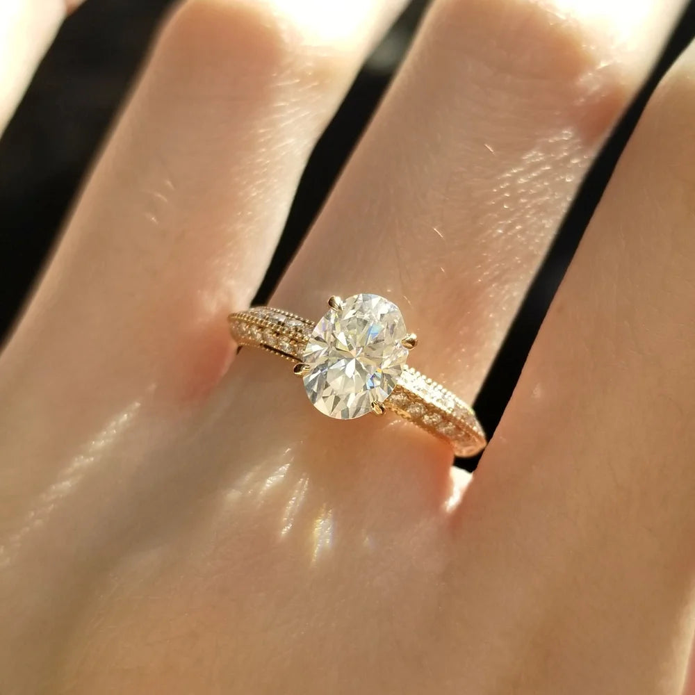 18K Apostle Oval Moissanite Ring