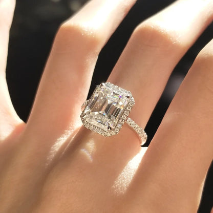18K Midsummer Emerald Moissanite Ring