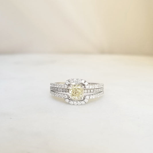 Solitaire Yellow Diamond Ring 18K Suspension 0.56ct