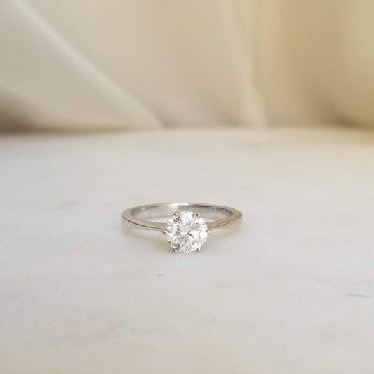 18K Snowfall 0.90ct Round Solitaire Diamond Ring