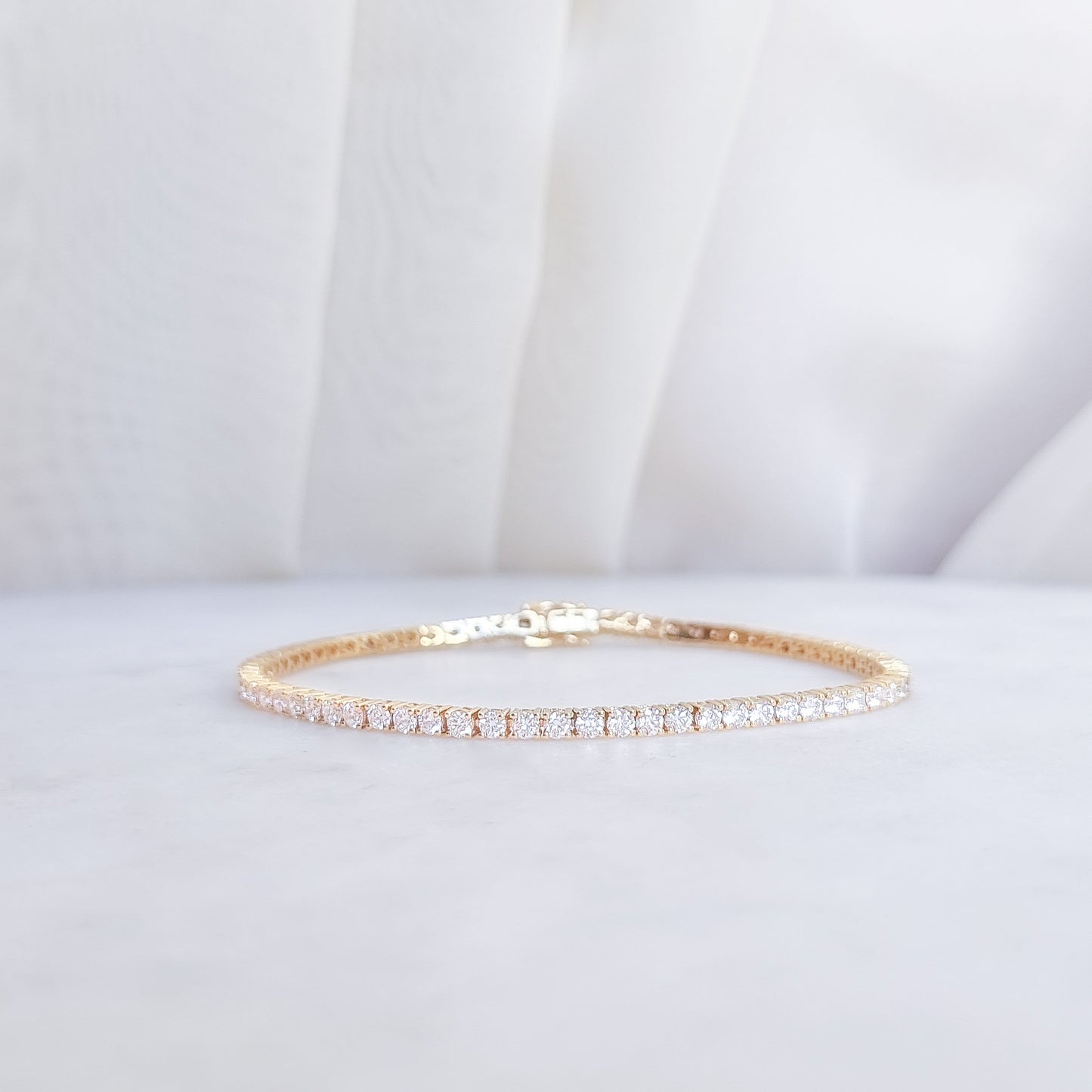 Diamond Bracelet in 18K Gold - (Custom Made ONLY - 4 to 6 Weeks)