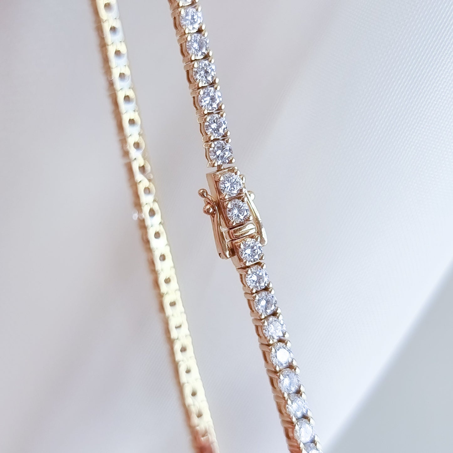 Diamond Bracelet in 18K Gold - (Custom Made ONLY - 4 to 6 Weeks)