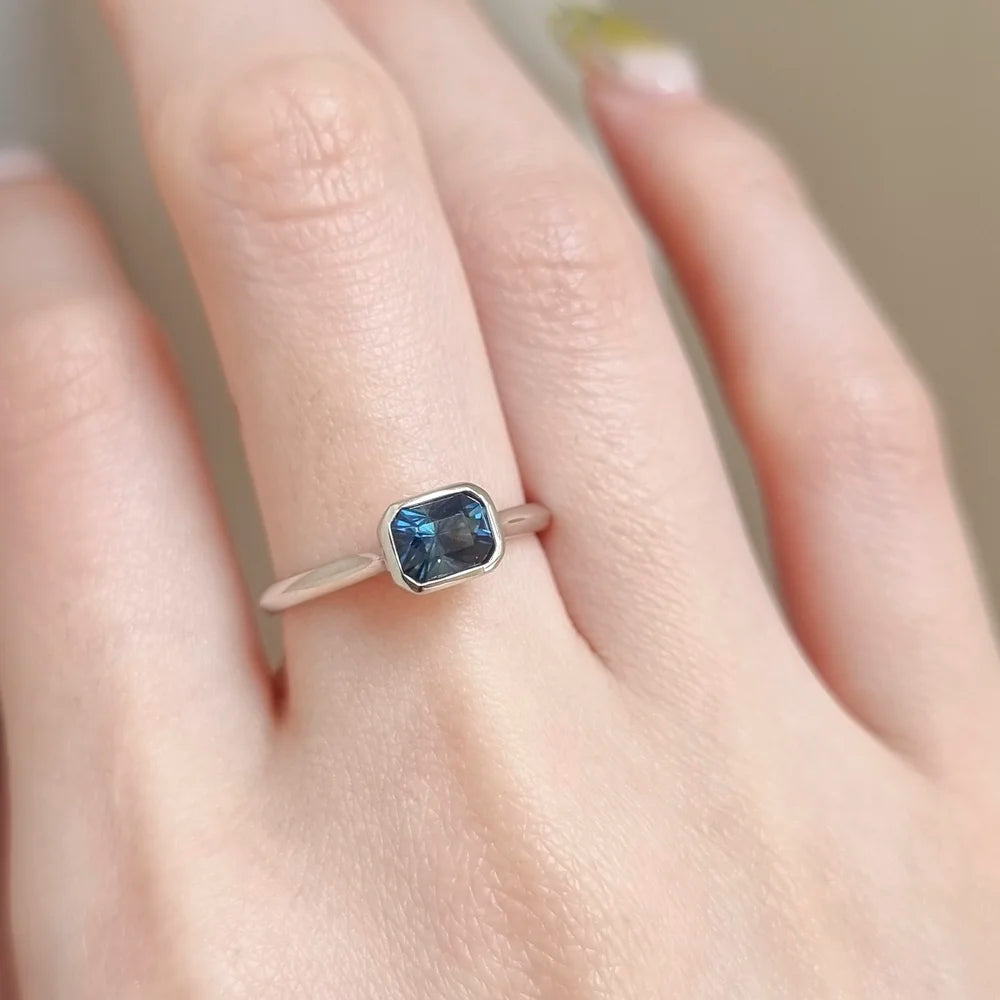 18K Elijah Teal Sapphire Ring