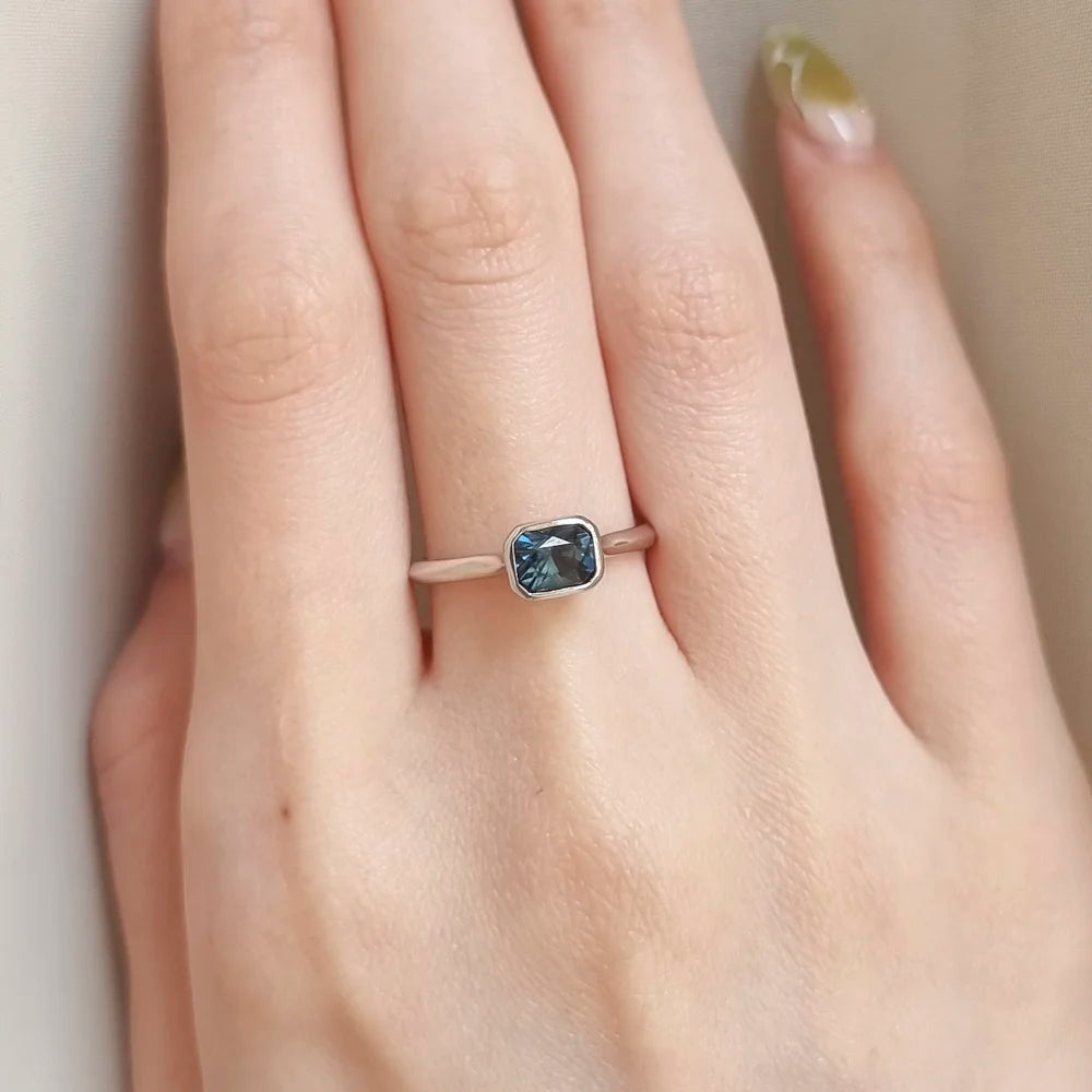 18K Elijah Teal Sapphire Ring