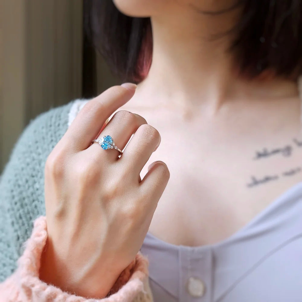 18K The Shirley Ring with Blue Lab-grown Diamond