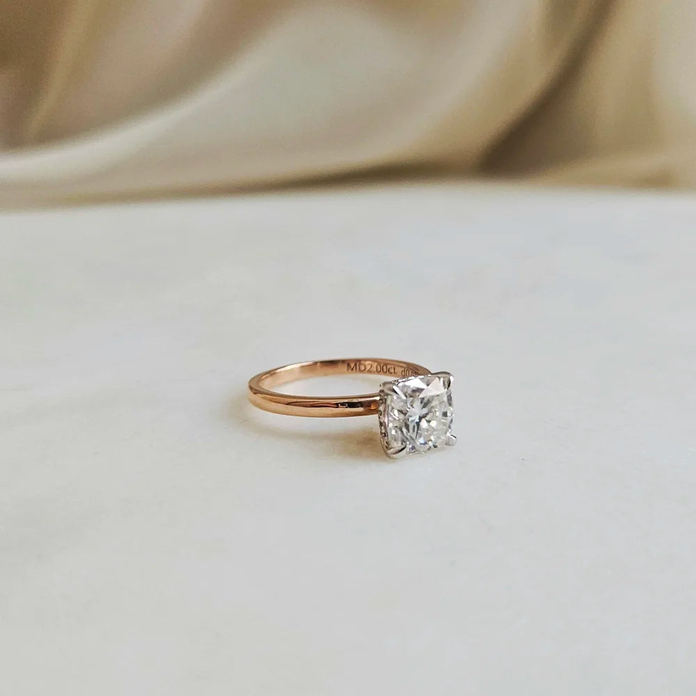 18K Naya Moissanite Ring
