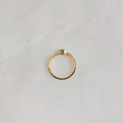 14K Hexagon Peridot Ring