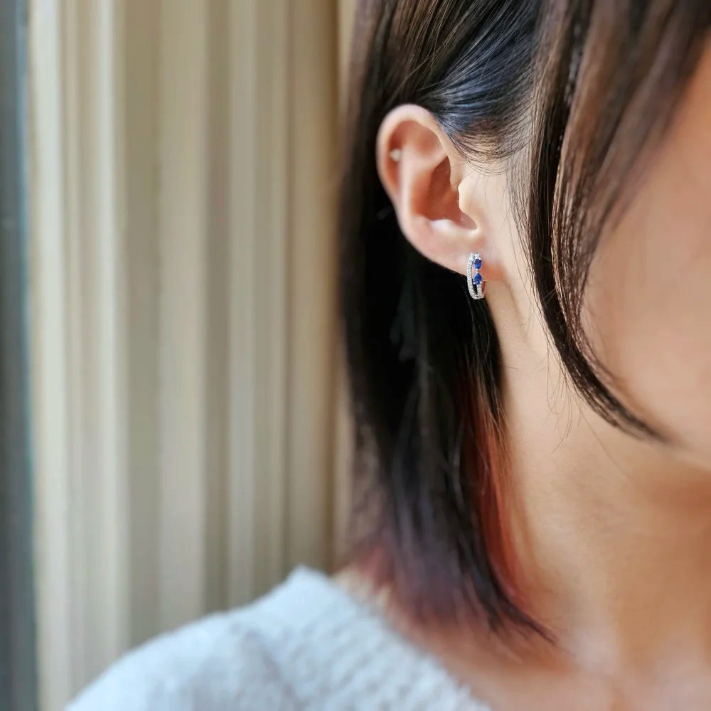 18K Sana Sapphire and Diamond Hoop