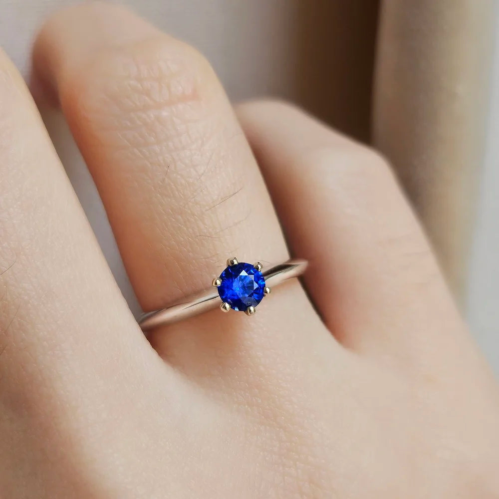 18K Sylas Royal Blue Sapphire Ring