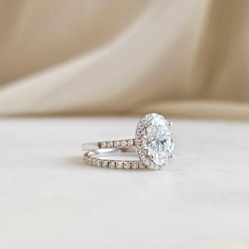 18K Halo Lab-grown Diamond Engagement Ring