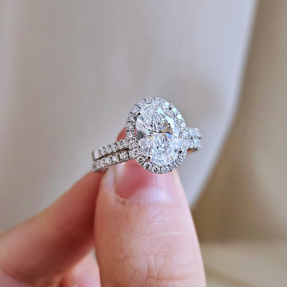 18K Halo Lab-grown Diamond Engagement Ring
