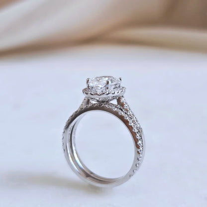18K Halo Lab-grown Diamond Engagement Ring