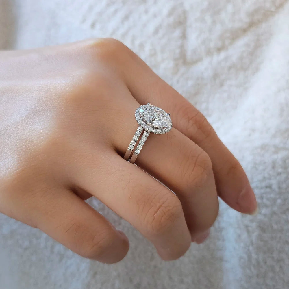 18K Halo Lab-grown Diamond Engagement Ring