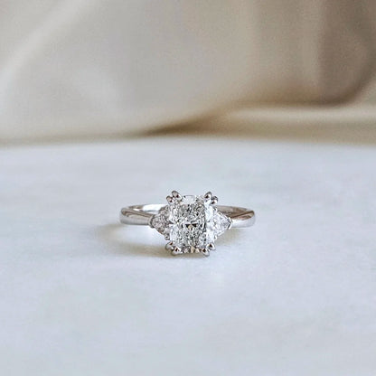 18K Aiden Lab-grown Diamond Engagement Ring
