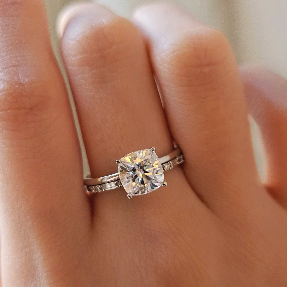 18K Cushion Moissanite Ring