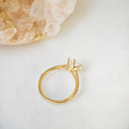 18K Gia Moissanite Ring