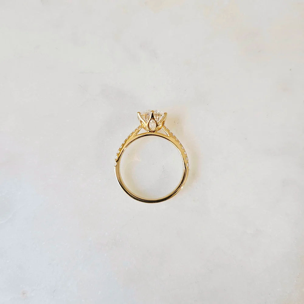 18K Gia Moissanite Ring