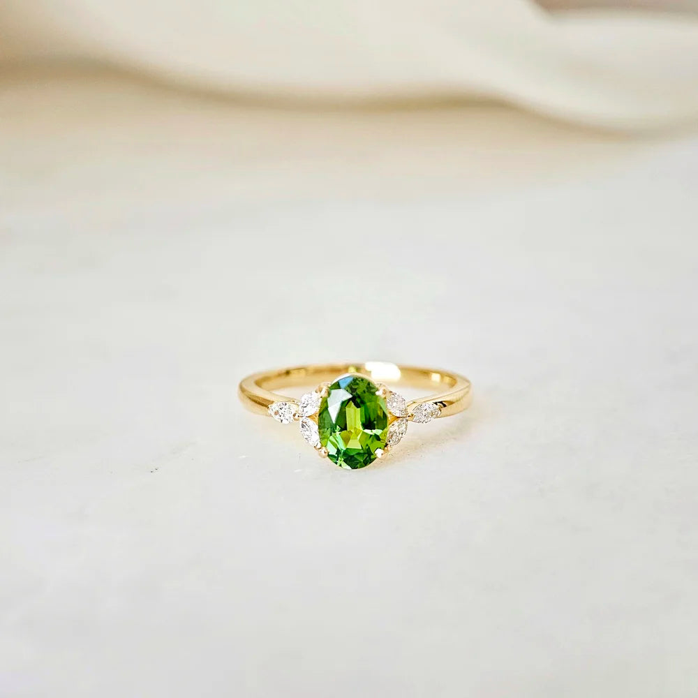 18K Oval Green Sapphire Shirley Ring