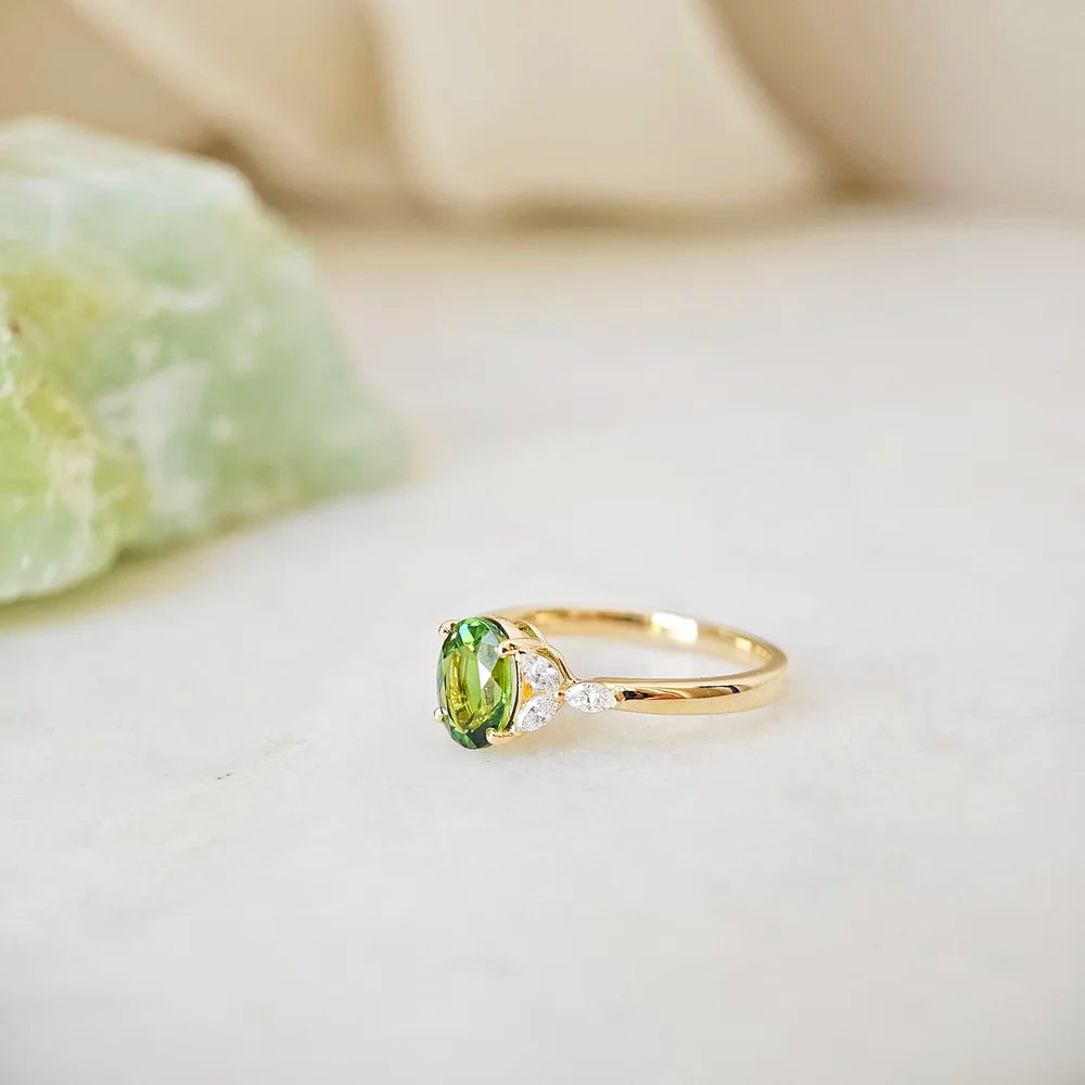 18K Oval Green Sapphire Shirley Ring