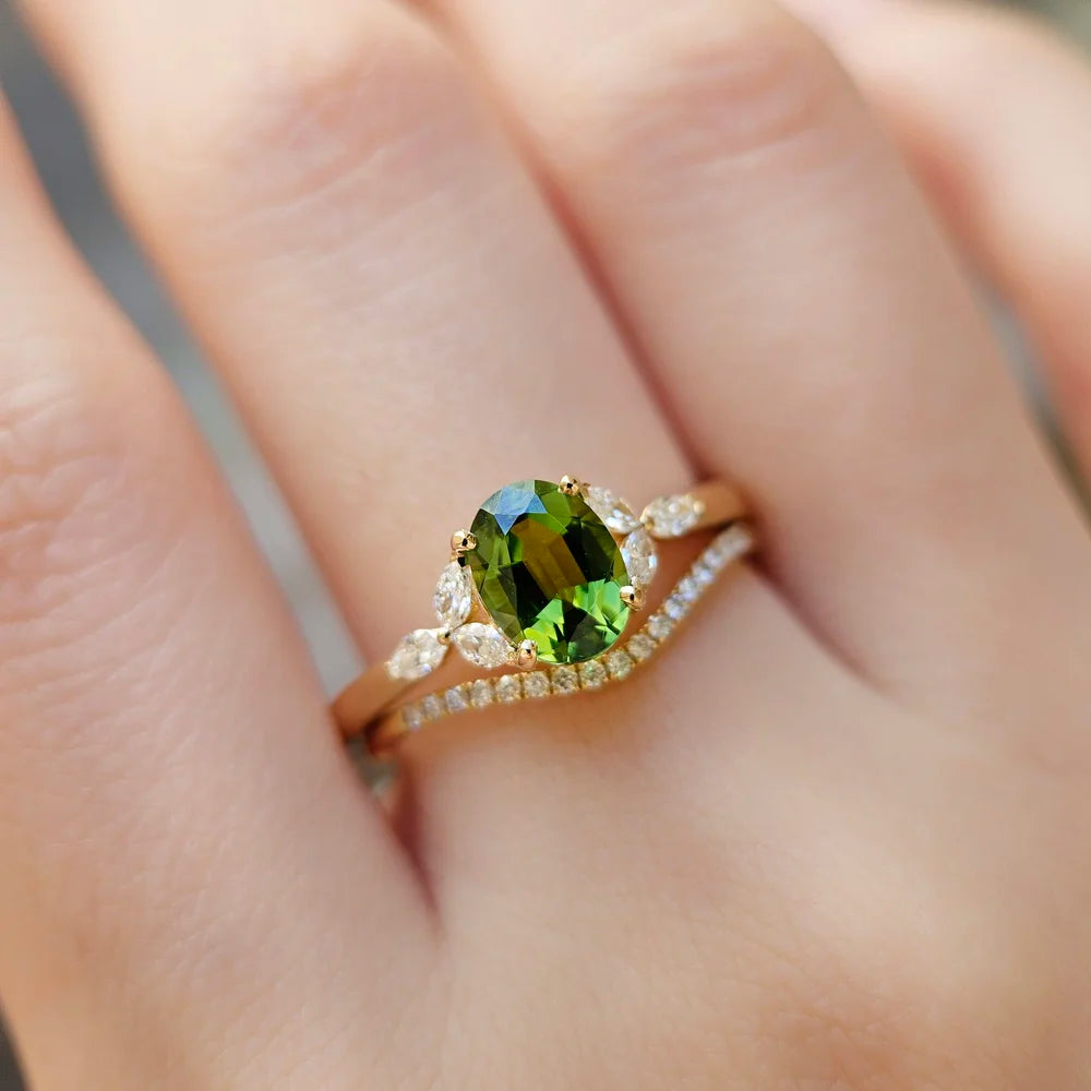 18K Oval Green Sapphire Shirley Ring
