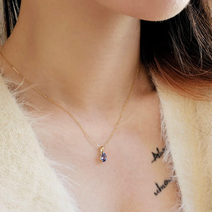 18K Leo Blue Sapphire Pendant