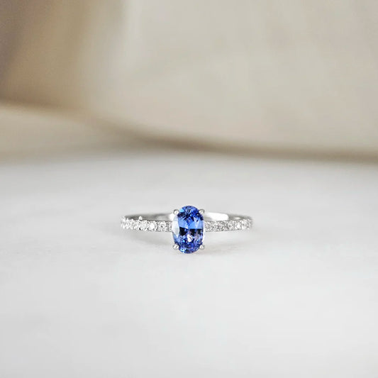 18K Astrid Blue Sapphire Ring