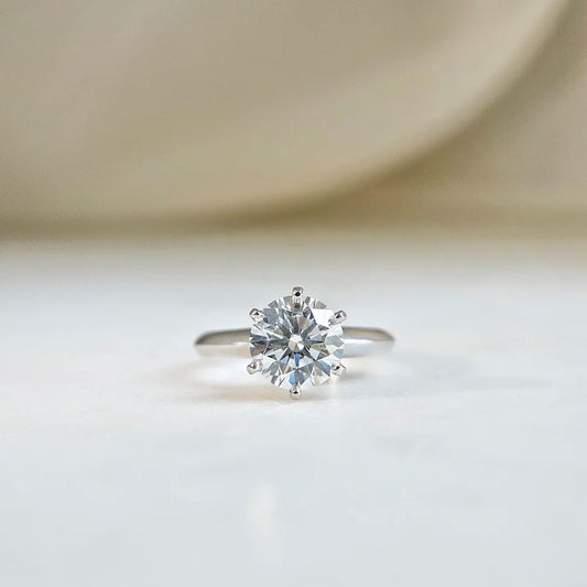 Platinum Knife-edged Lab-grown Diamond Ring