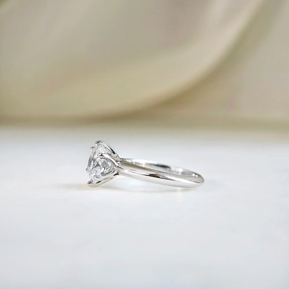 Platinum Knife-edged Lab-grown Diamond Ring