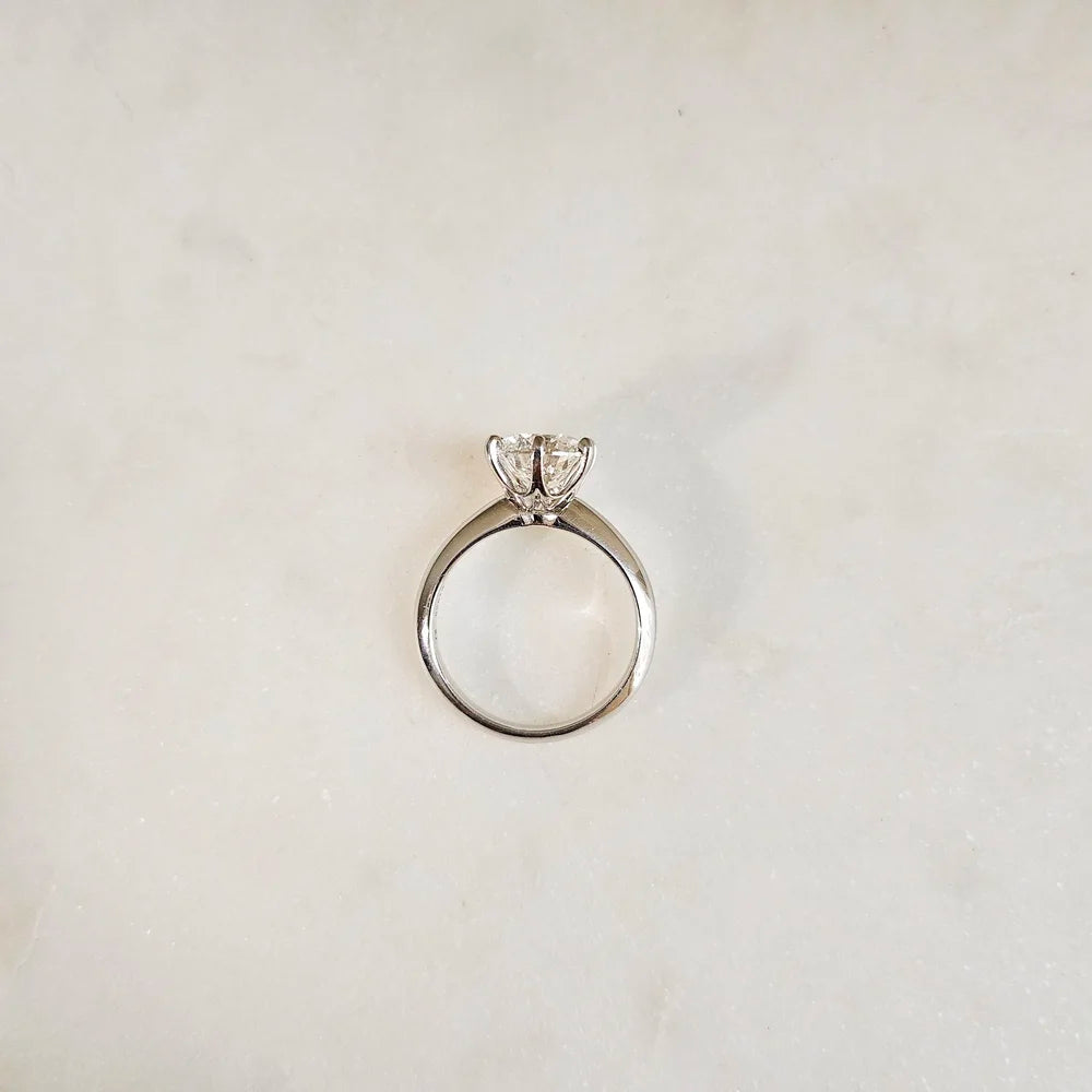 Platinum Knife-edged Lab-grown Diamond Ring