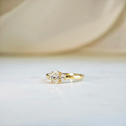 18K Sadie Lab-grown Diamond Ring