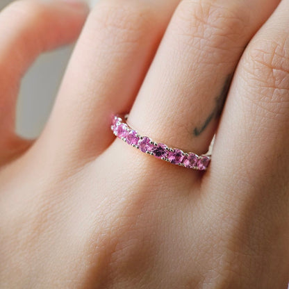 18K Classic Pink Sapphire Band