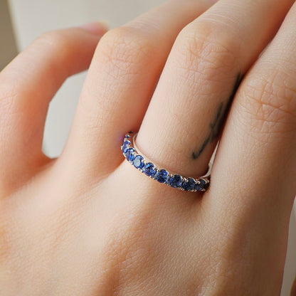 18K Classic Blue Sapphire Band